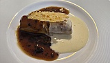 Canel&oacute; de rostit de c&eacute;rvol al Perigord amb cruixent de Parmesa - Can Fortuny - Centelles